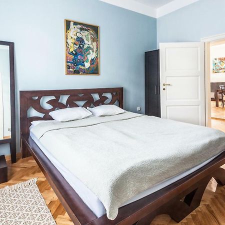 99 Muses Apartments Dordegol Kültér fotó