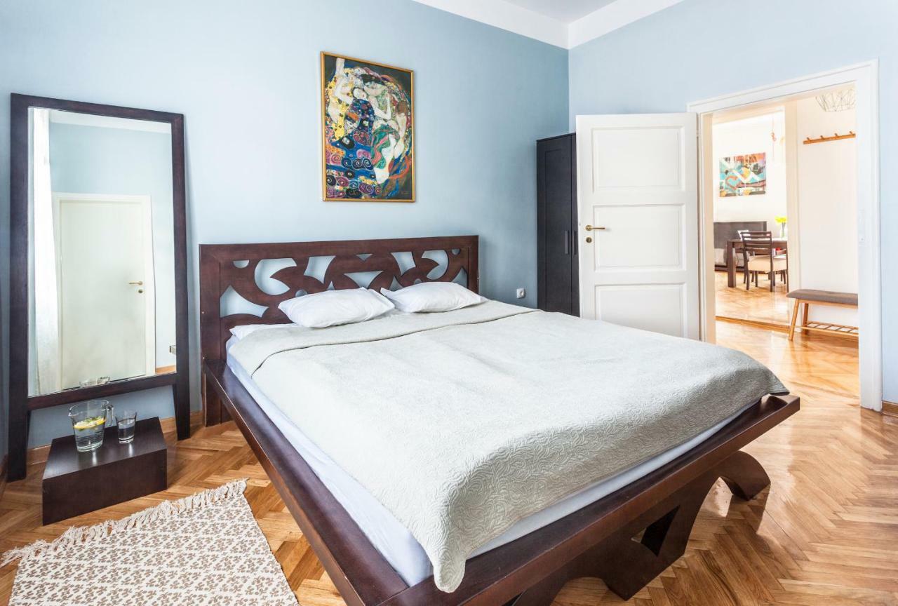 99 Muses Apartments Dordegol Kültér fotó